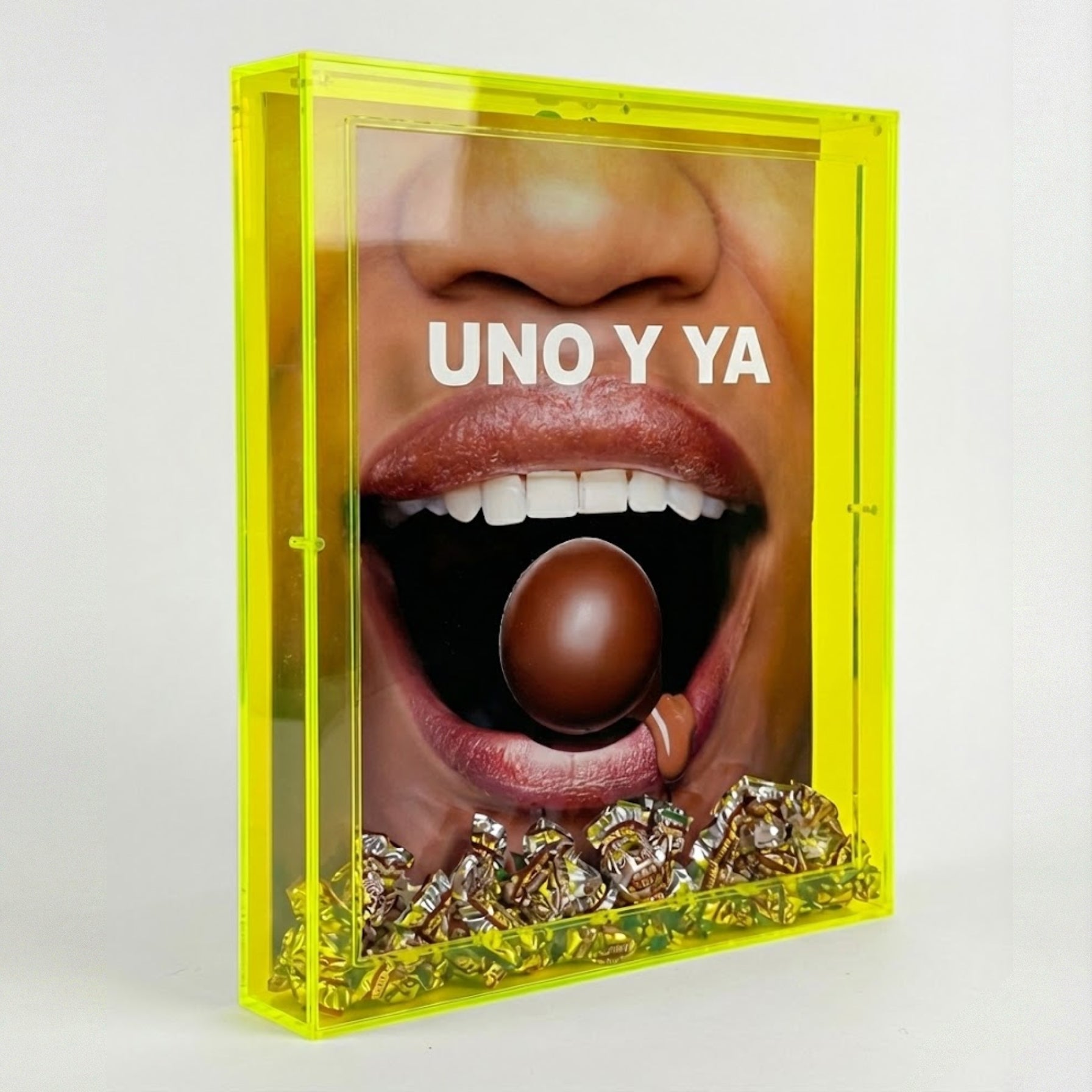 UNO Y YA! Toronto Lenticular